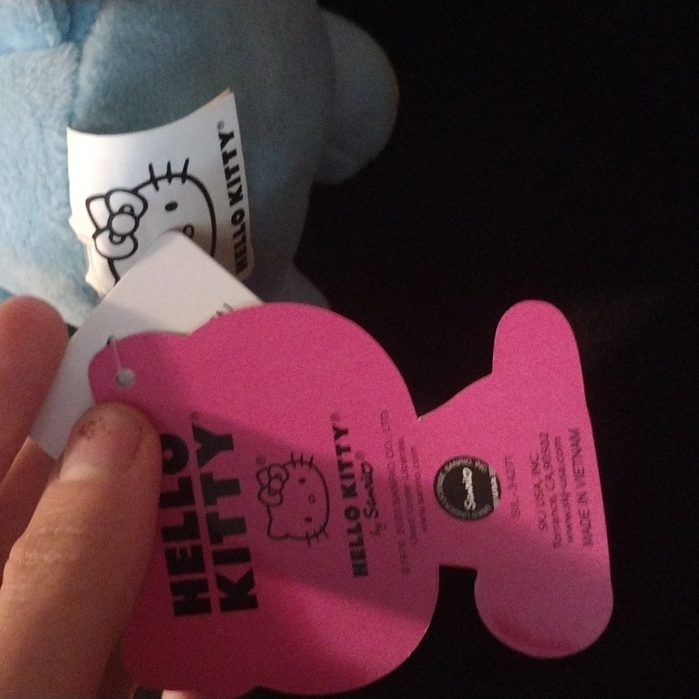 Hello kitty plush - Picture 3 of 3